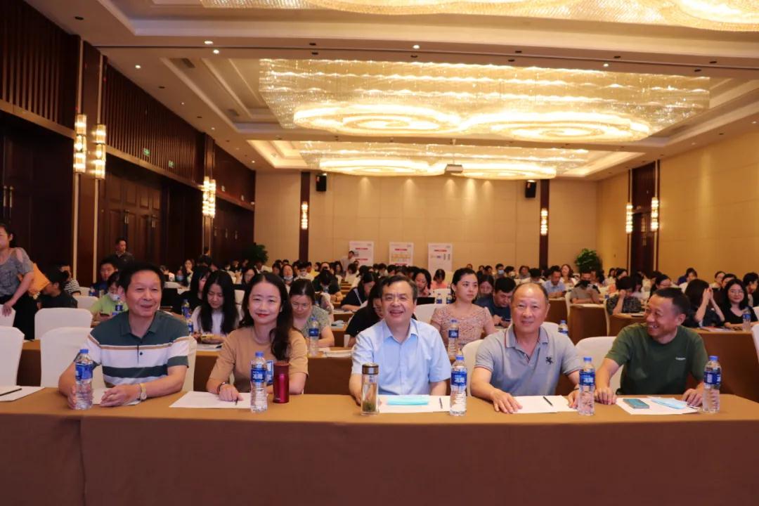 7月20日，由我司协办的2021年度报关人员知识更新培训大会顺利举办